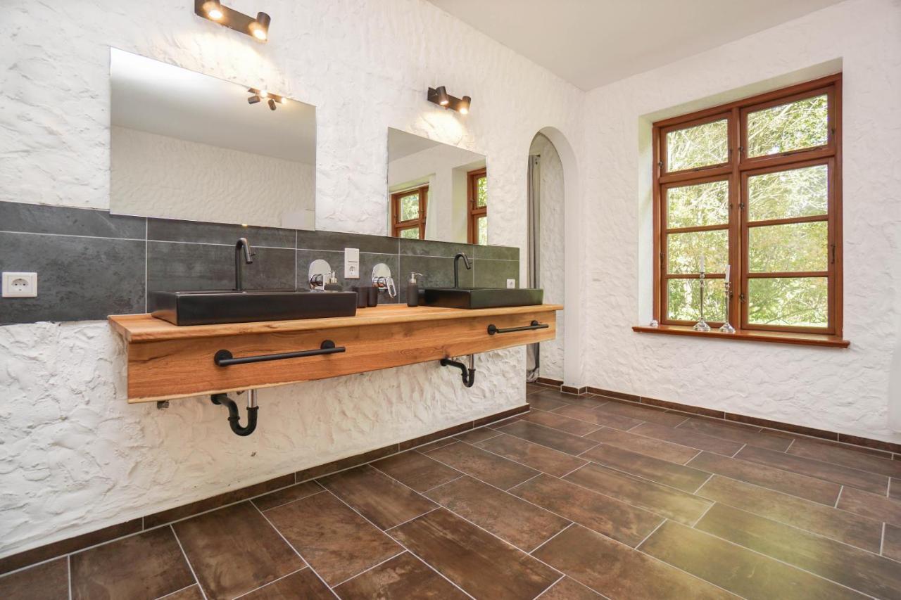 Ruhe Unter Reet-Haus Mit Sauna, Whirlpool Und Kamin Gnarrenburg Eksteriør bilde